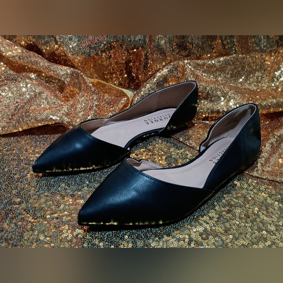 Journee Collection Shoes - Journee Collection Black Pointed Flats